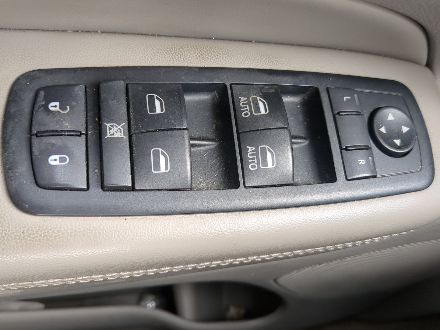 2011-2013 Jeep Grand Cherokee Master Power Window Switch Replacement Driver Side Left Fits Fits 2011 2012 2013 OEM Used Auto