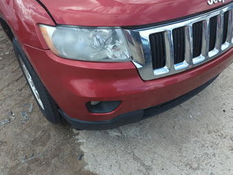 compare product 2011-2013 Jeep Grand Cherokee Front Bumper - Oem