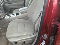 2011-2012 Jeep Grand Cherokee Driver Front Seat Oem 5015716 - Oemusedautoparts1.com