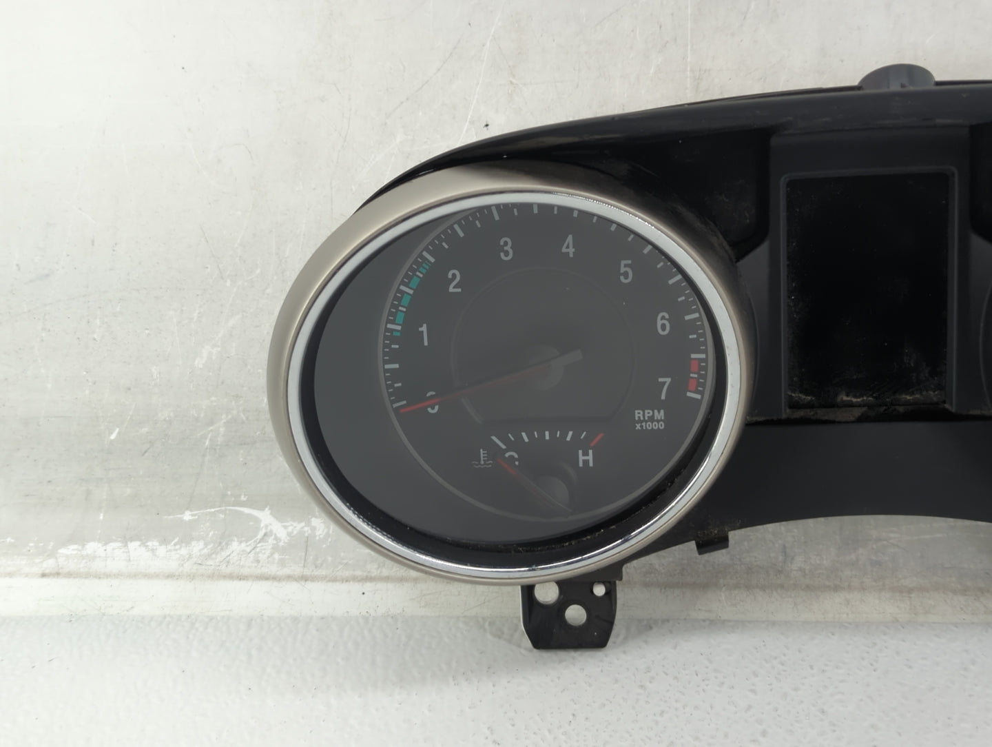 2011 Jeep Grand Cherokee Instrument Cluster Speedometer Gauges P/N:05172602AI Fits OEM Used Auto Parts - Oemusedautoparts1.c