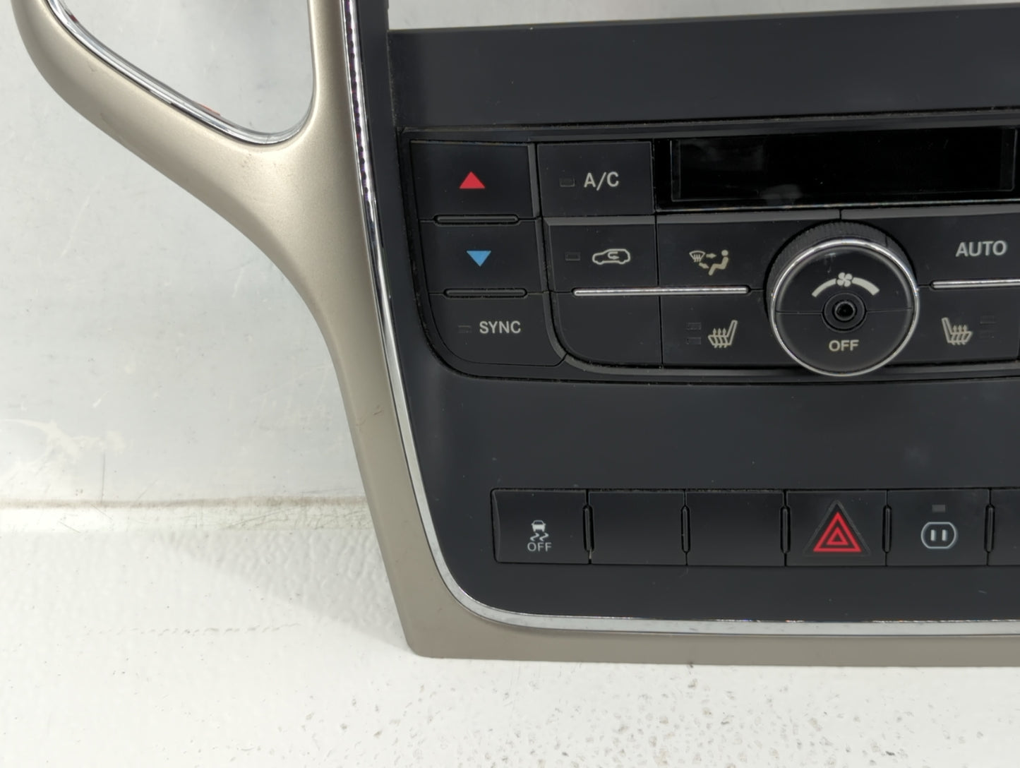 2011-2013 Jeep Grand Cherokee Climate Control Module Temperature AC/Heater Replacement P/N:55111922AH Fits Fits 2011 2012 20