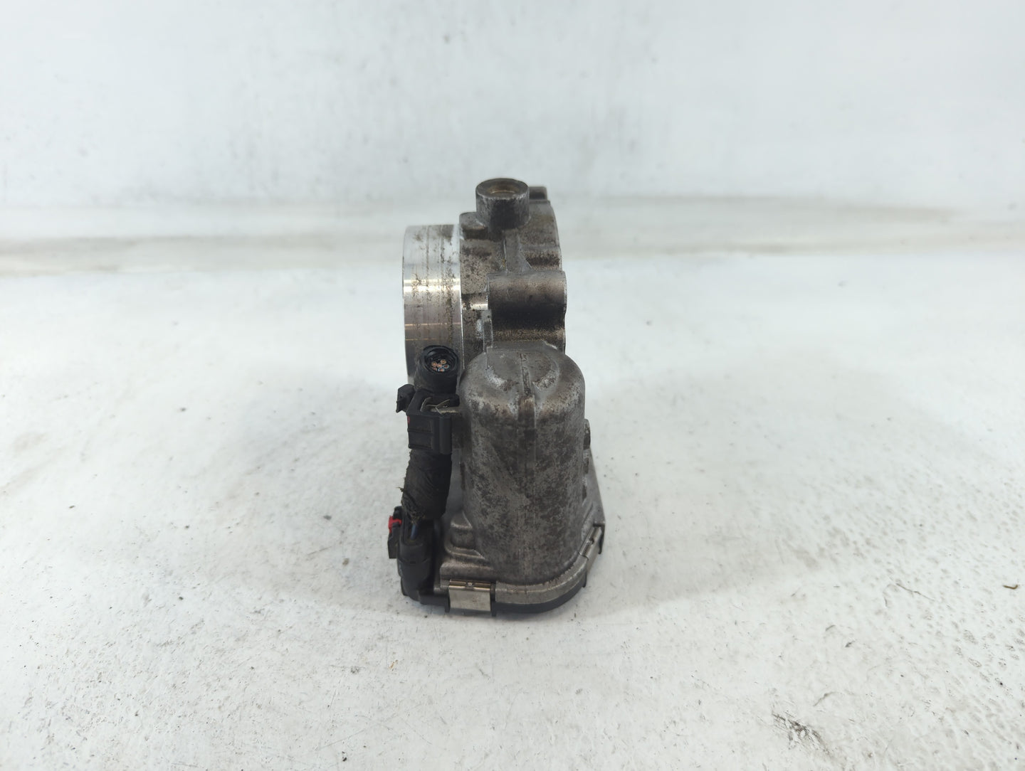 2011-2022 Jeep Grand Cherokee Throttle Body P/N:0 280 750 570 05184349AC Fits OEM Used Auto Parts - Oemusedautoparts1.com