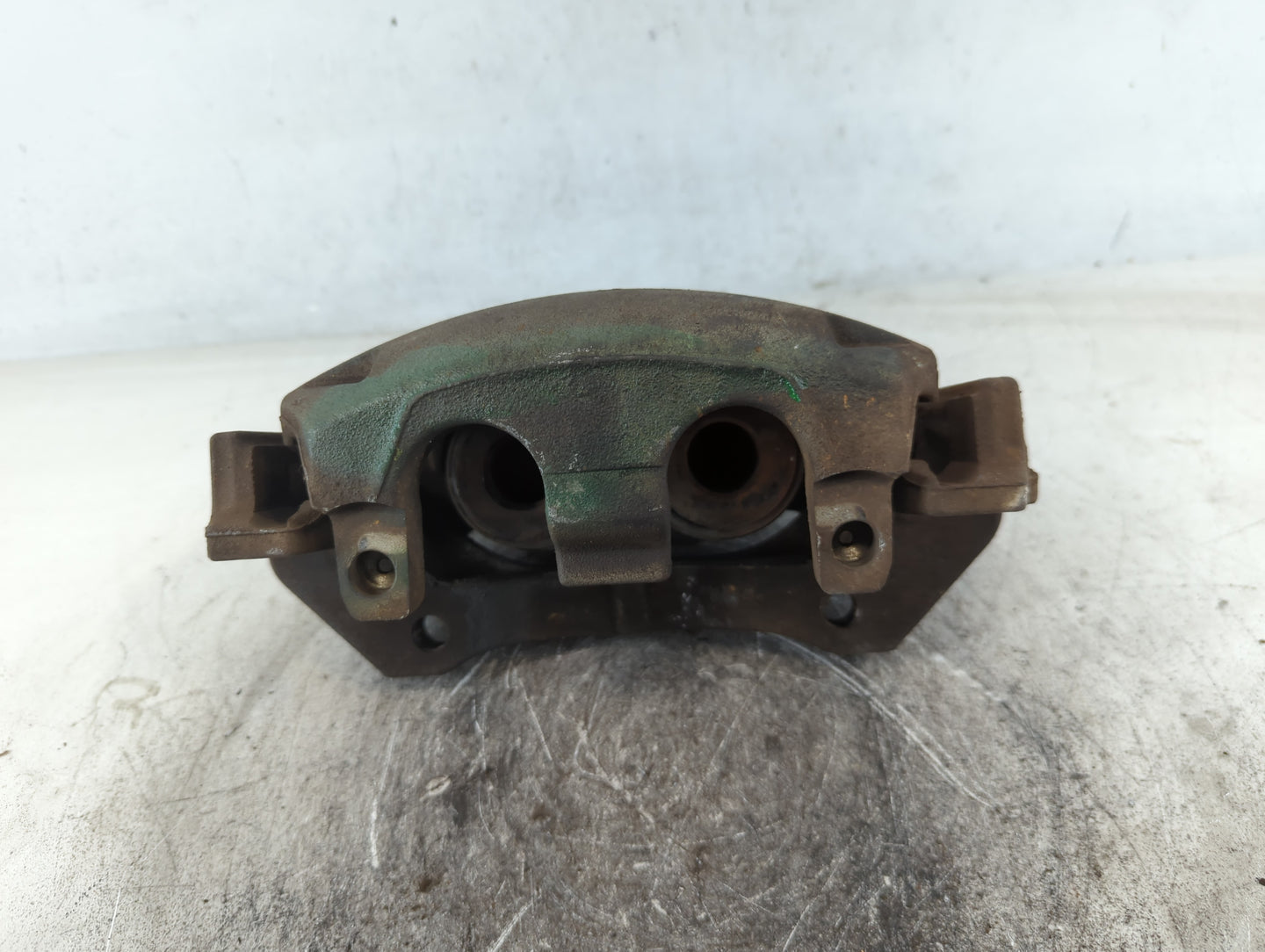 2011-2022 Jeep Grand Cherokee Front Driver Left Brake Caliper - Oemusedautoparts1.com