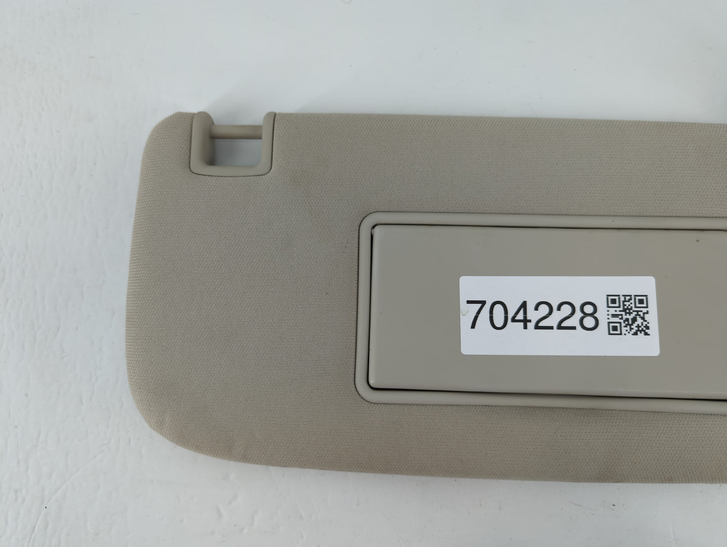 2011-2013 Jeep Grand Cherokee Sun Visor Shade Replacement Passenger Right Mirror Fits OEM Used Auto Parts - Oemusedautoparts