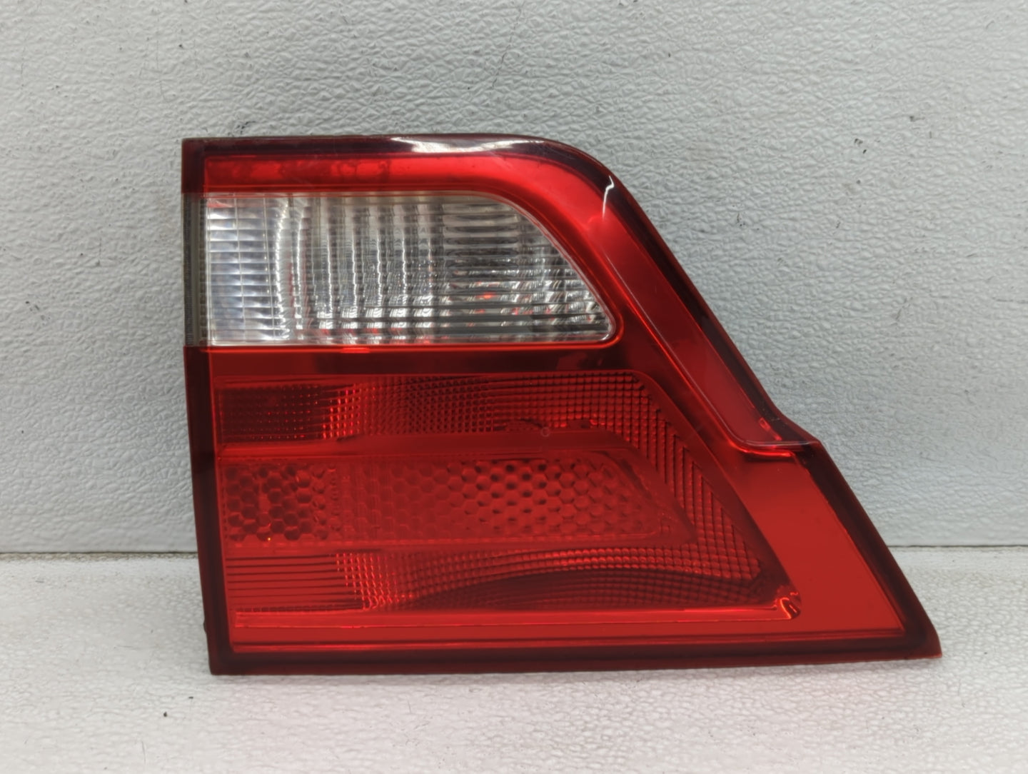 2011 Jeep Grand Cherokee Tail Light Assembly Passenger Right OEM P/N:57010274AE Fits OEM Used Auto Parts - Oemusedautoparts1