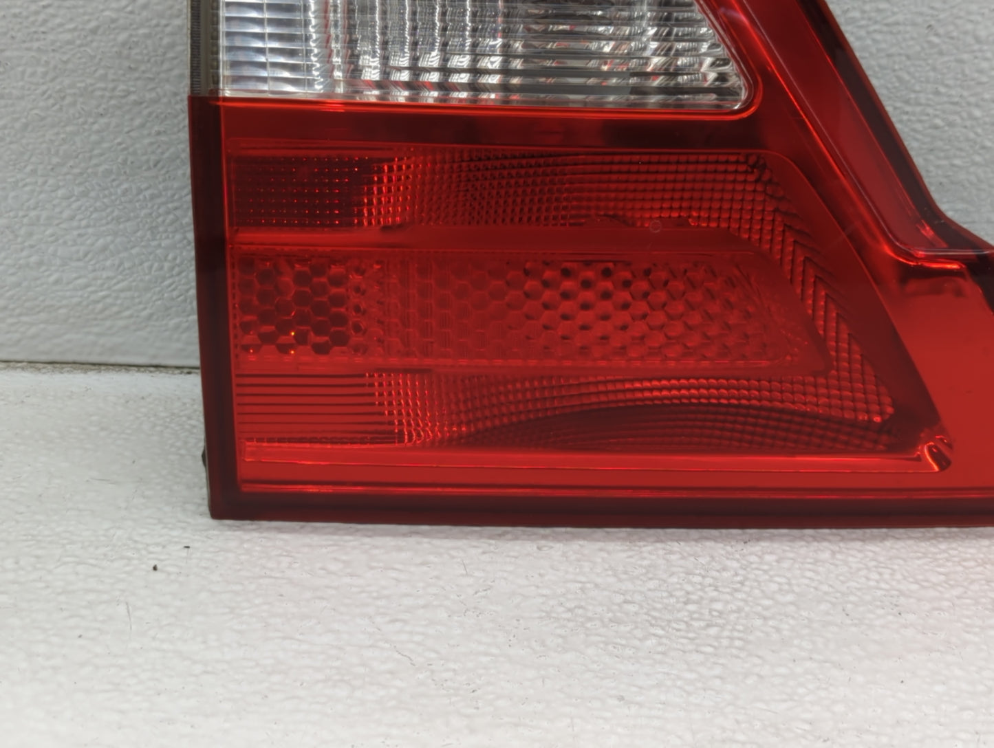 2011 Jeep Grand Cherokee Tail Light Assembly Passenger Right OEM P/N:57010274AE Fits OEM Used Auto Parts - Oemusedautoparts1
