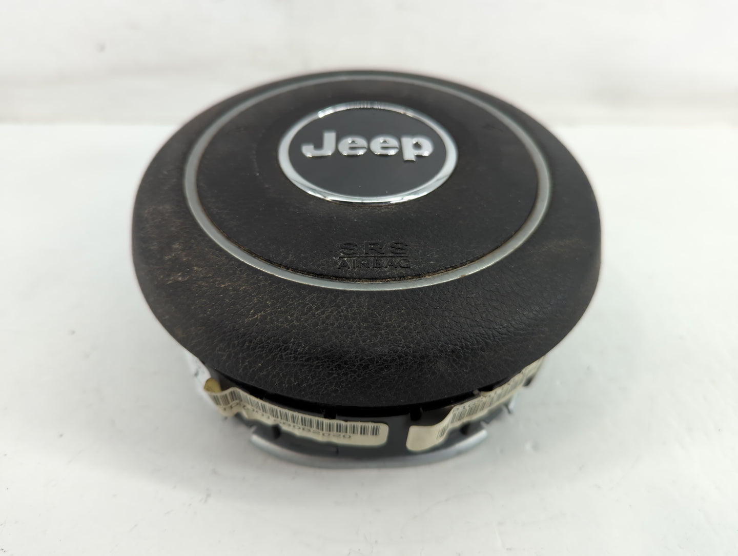 2011 Jeep Grand Cherokee Air Bag Driver Left Steering Wheel Mounted P/N:TDRJQ1680B2020 Fits OEM Used Auto Parts - Oemusedaut