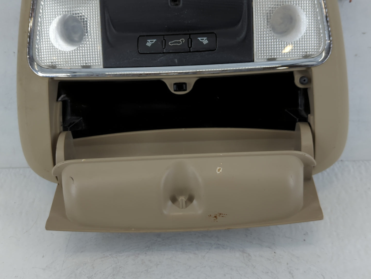 2011-2015 Jeep Grand Cherokee Overhead Roof Console 738702 - Oemusedautoparts1.com