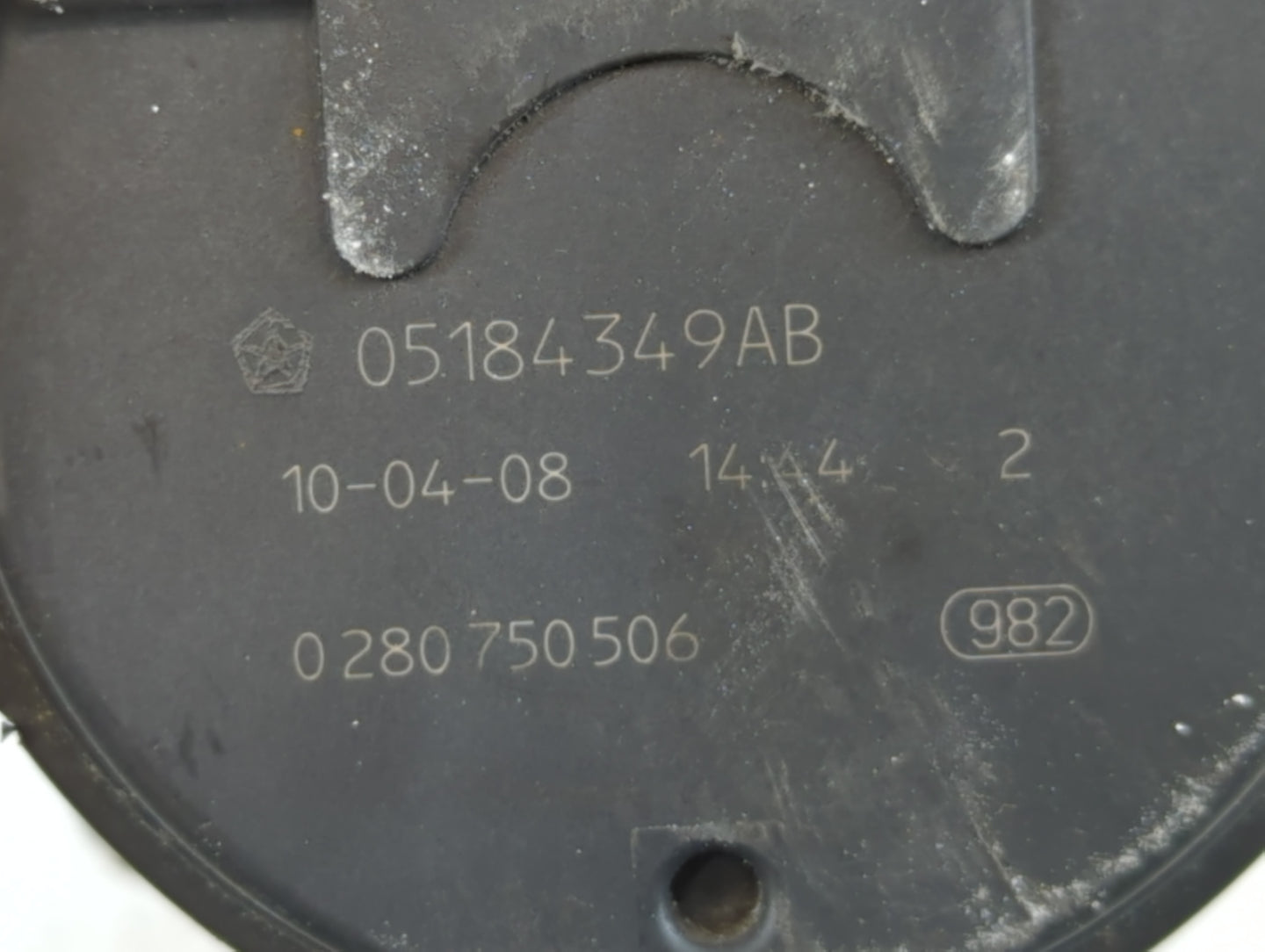 2011-2022 Jeep Grand Cherokee Throttle Body P/N:05184349AB 0 280 750 506 Fits OEM Used Auto Parts - Oemusedautoparts1.com