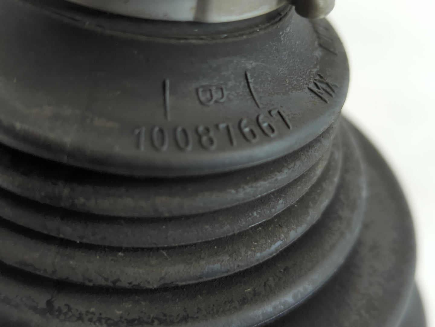 2011-2022 Jeep Grand Cherokee Axle Shaft Front Driver Cv C/v - Oemusedautoparts1.com
