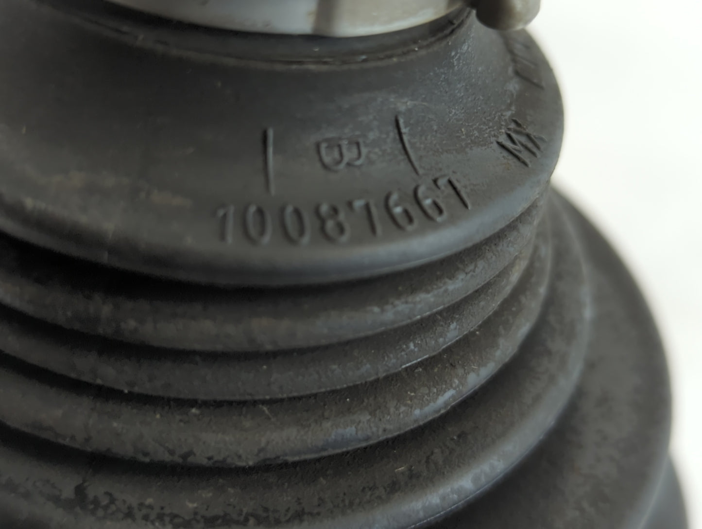 2011-2022 Jeep Grand Cherokee Axle Shaft Front Driver Cv C/v - Oemusedautoparts1.com