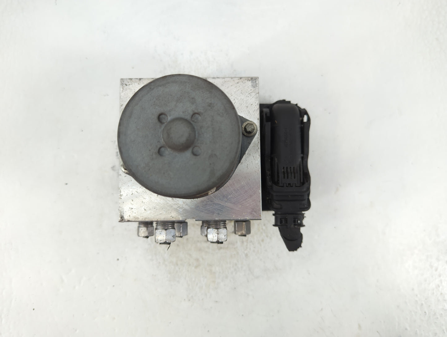 2011 Jeep Grand Cherokee ABS Pump Control Module Replacement P/N:F385100 Fits Fits 2012 OEM Used Auto Parts - Oemusedautopar