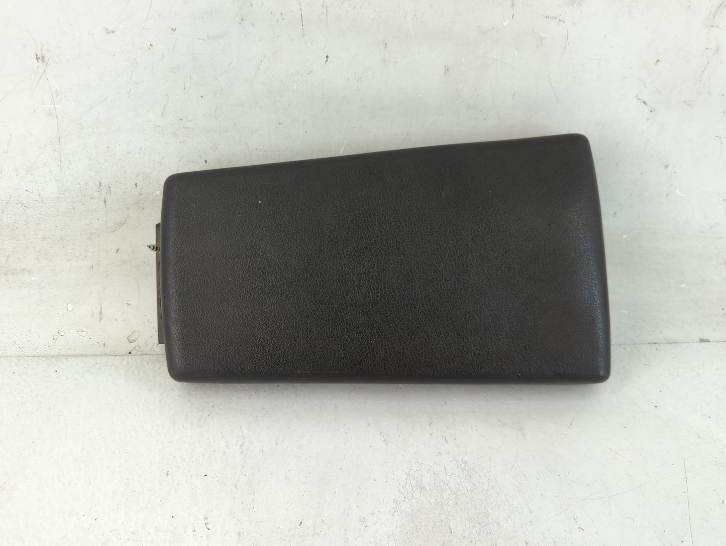 2011 Jeep Liberty Center Console Armrest Cover Lid Fits OEM Used Auto Parts - Oemusedautoparts1.com