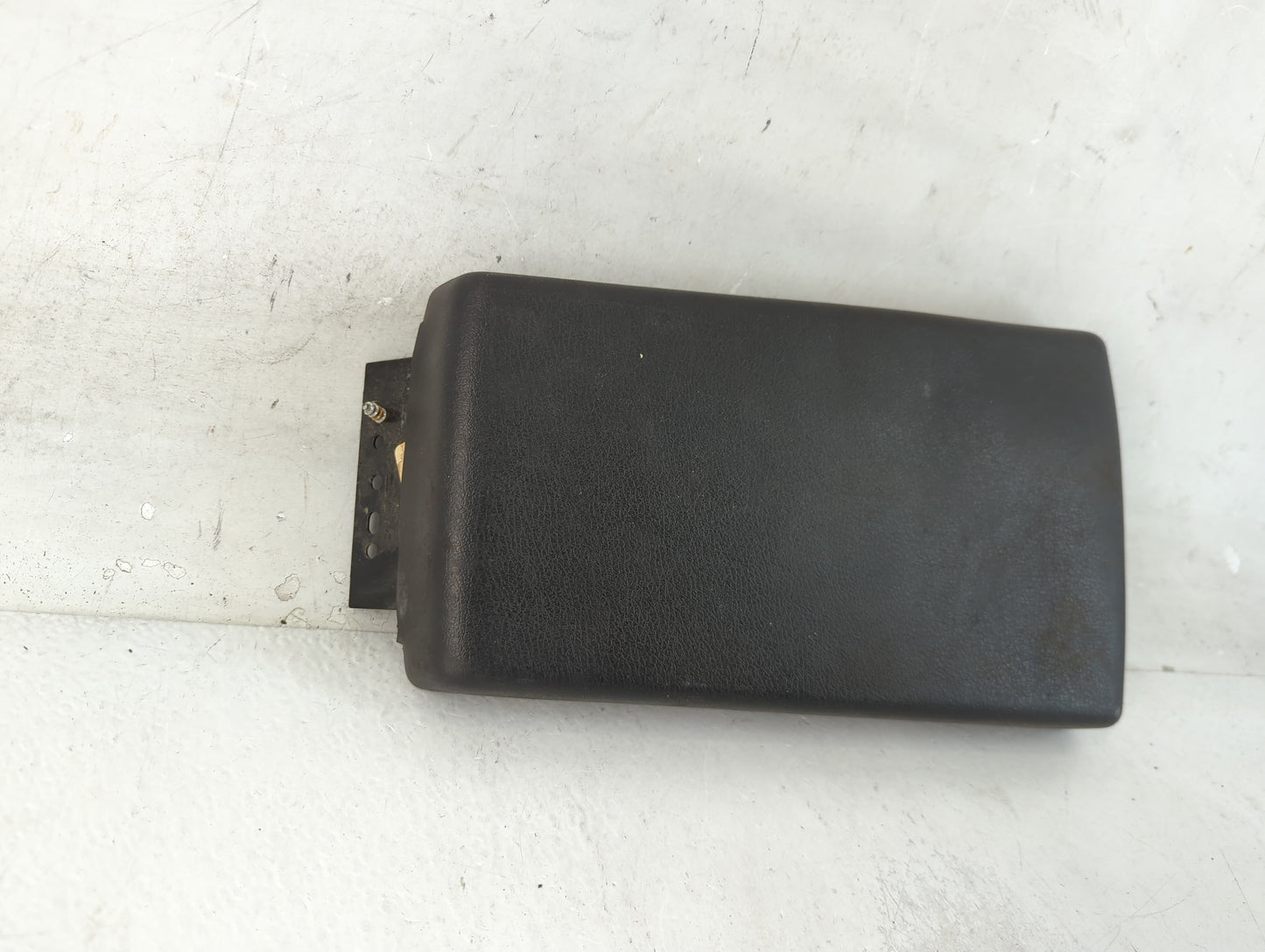 2011 Jeep Liberty Center Console Armrest Cover Lid Fits OEM Used Auto Parts - Oemusedautoparts1.com