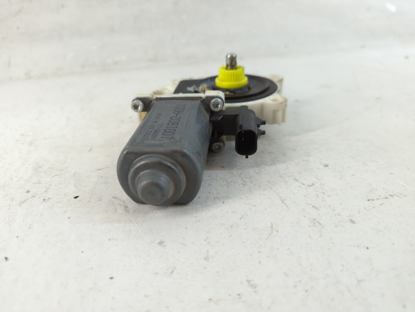 2011 Jeep Liberty Passenger Front Right Power Window Motor - Oemusedautoparts1.com