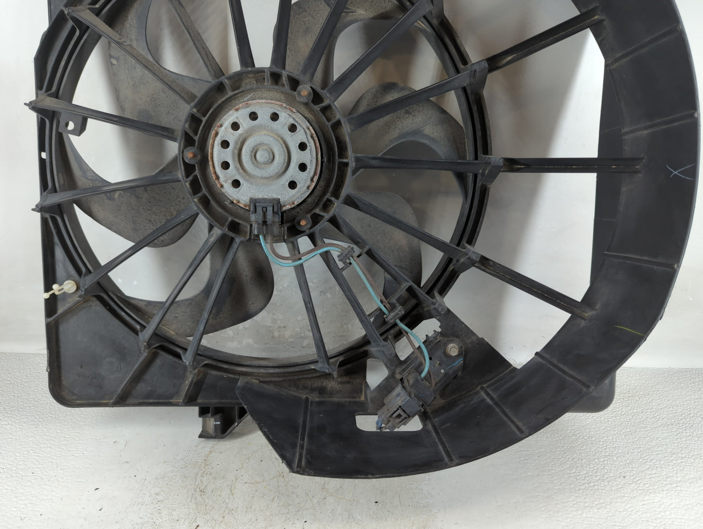 2008-2012 Jeep Liberty Electric Radiator Cooling Fan Motor Assembly - Oemusedautoparts1.com