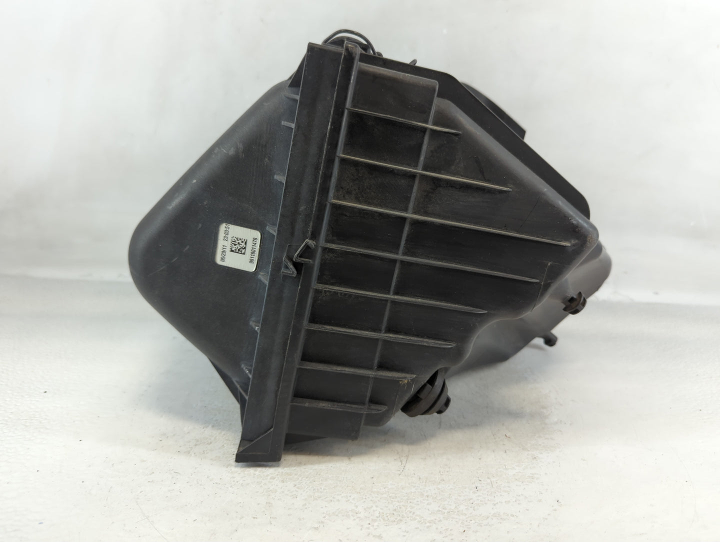 2008-2012 Jeep Liberty Air Cleaner Intake-duct Hose Tube - Oemusedautoparts1.com