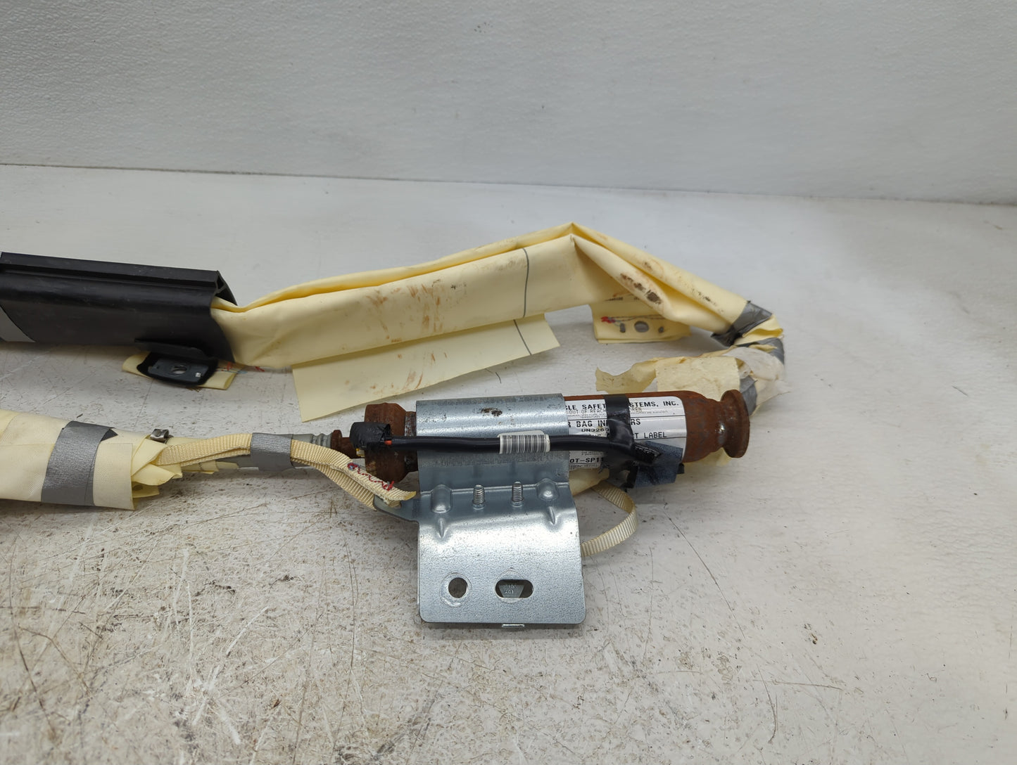 2011 Jeep Liberty Passenger Curtain Air Bag Oem - Oemusedautoparts1.com
