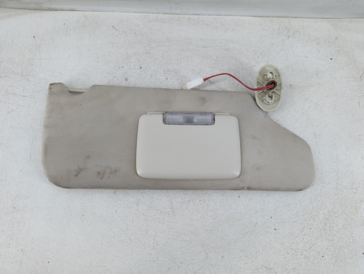 2008-2012 Jeep Liberty Sun Visor Shade Replacement Passenger Right Mirror Fits Fits 2008 2009 2010 2011 2012 OEM Used Auto P