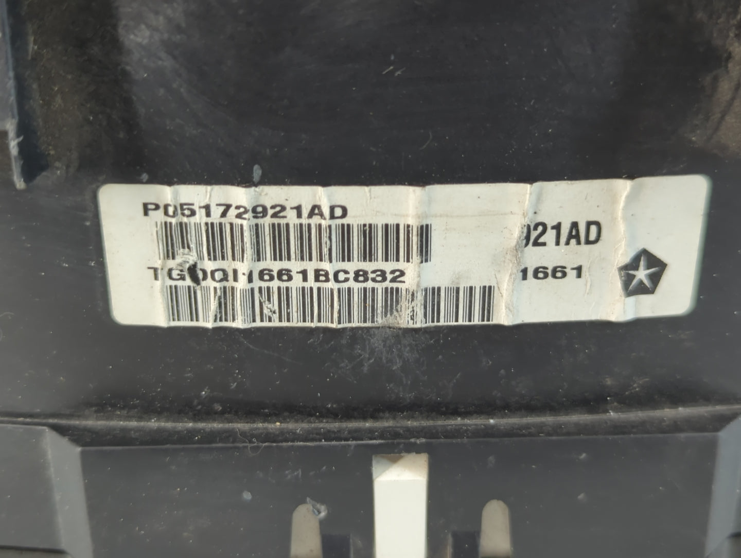 2011 Jeep Liberty Instrument Cluster Speedometer Gauges Fits OEM Used Auto Parts - Oemusedautoparts1.com