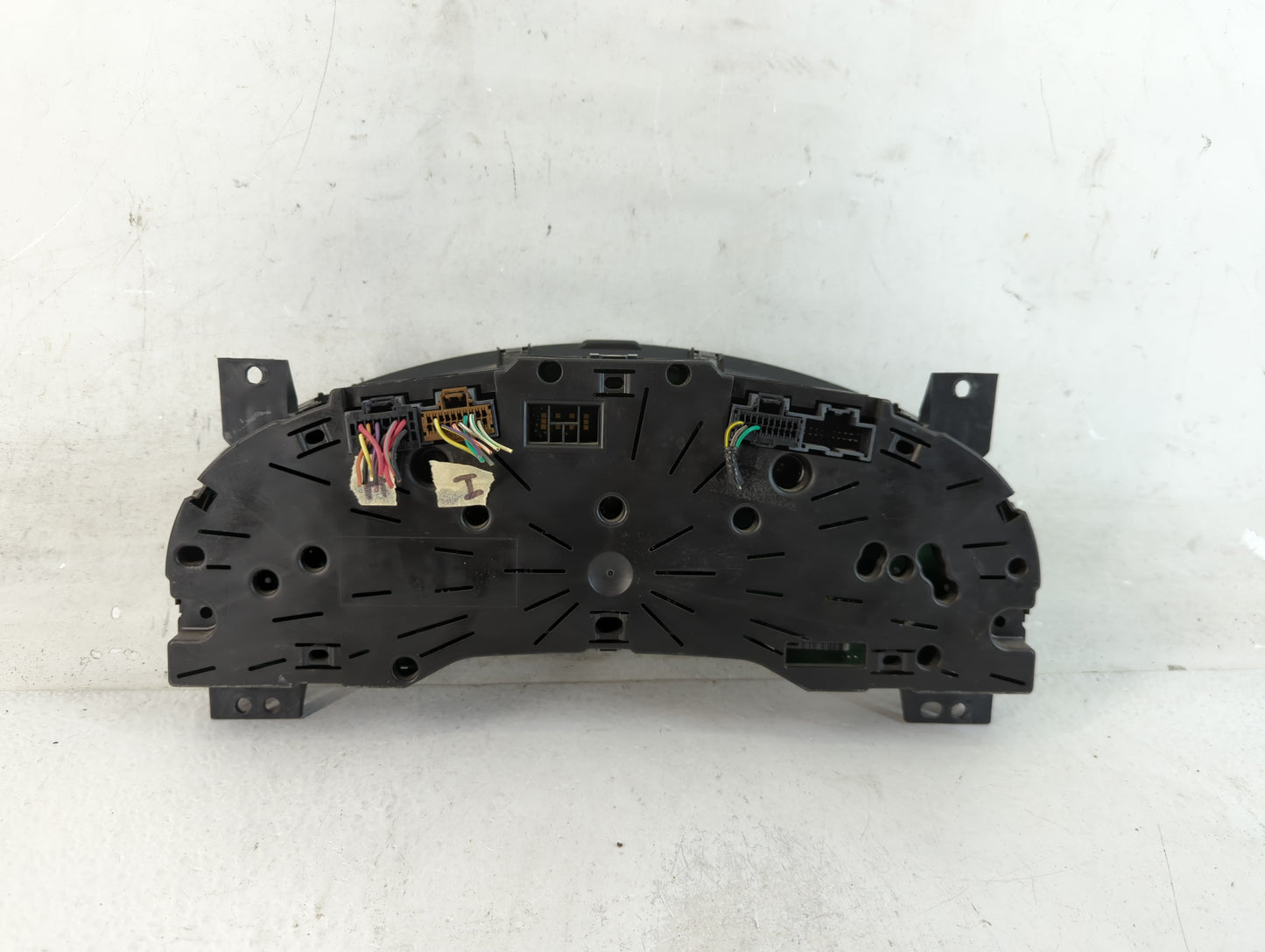 2011 Jeep Liberty Instrument Cluster Speedometer Gauges Fits OEM Used Auto Parts - Oemusedautoparts1.com