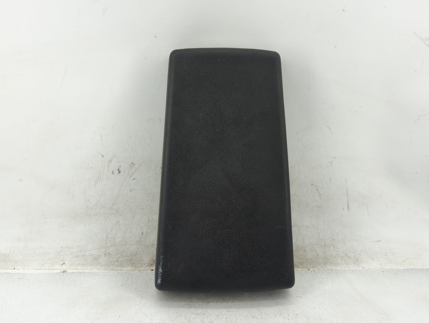 2009-2012 Jeep Liberty Center Console Armrest Cover Lid Fits Fits 2009 2010 2011 2012 OEM Used Auto Parts - Oemusedautoparts
