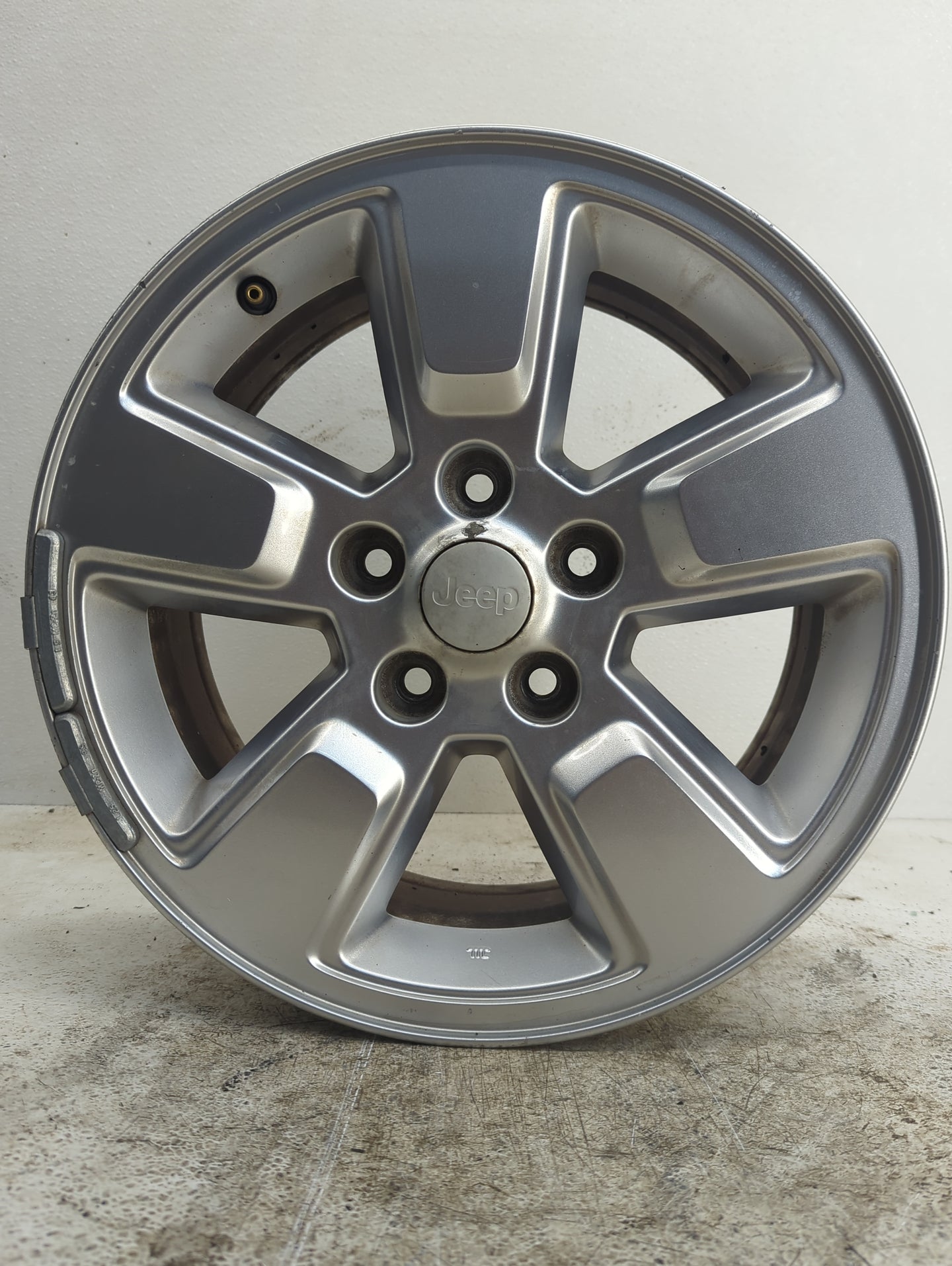 2008-2012 Jeep Liberty Oem Wheel Rim - Oemusedautoparts1.com