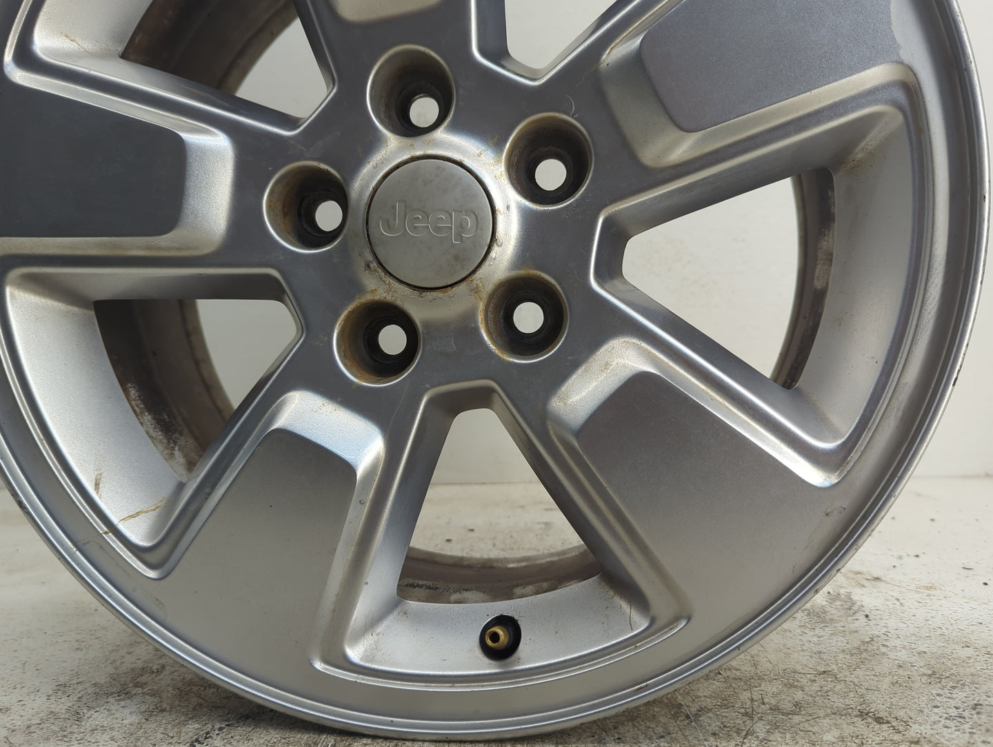 2008-2012 Jeep Liberty Oem Wheel Rim - Oemusedautoparts1.com