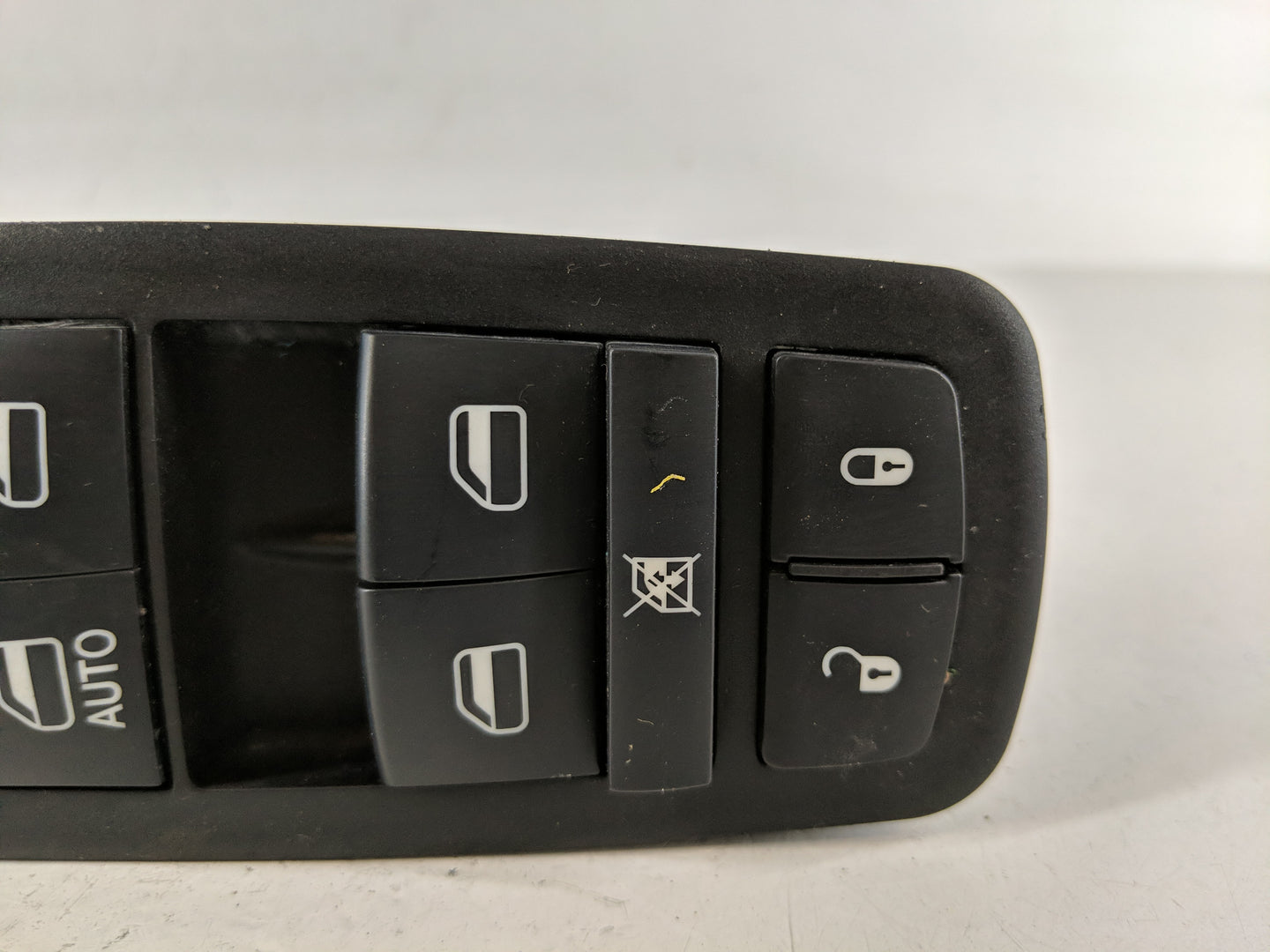 2008-2012 Jeep Liberty Master Power Window Switch Replacement Driver Side Left P/N:1/1 007 2021/05/15 Fits OEM Used Auto Par