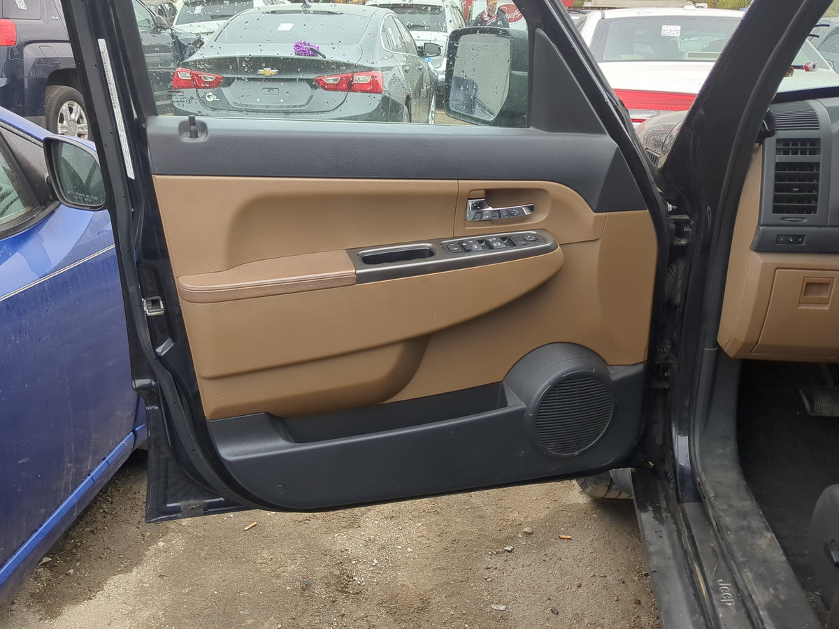 2011 Jeep Liberty Front Left Driver Interior Door Panel Trim 1199862 - Oemusedautoparts1.com