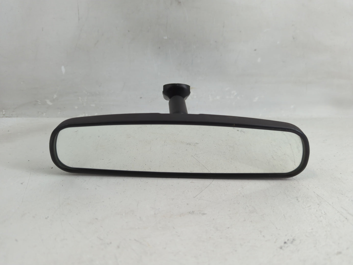 2011-2012 Jeep Liberty Interior Rear View Mirror Replacement OEM P/N:E8011681 Fits OEM Used Auto Parts - Oemusedautoparts1.c