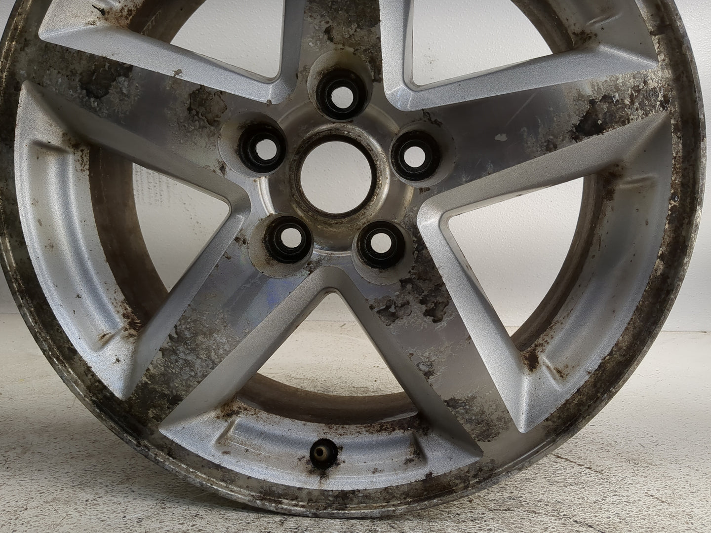 2008-2012 Jeep Liberty Oem Wheel Rim 1318385 - Oemusedautoparts1.com