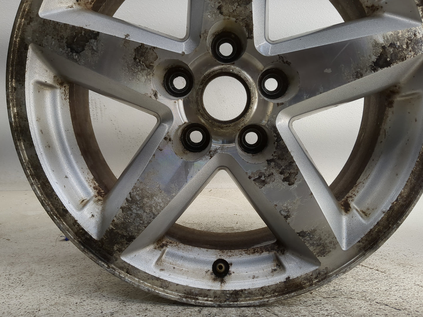 2008-2012 Jeep Liberty Oem Wheel Rim 1318385 - Oemusedautoparts1.com