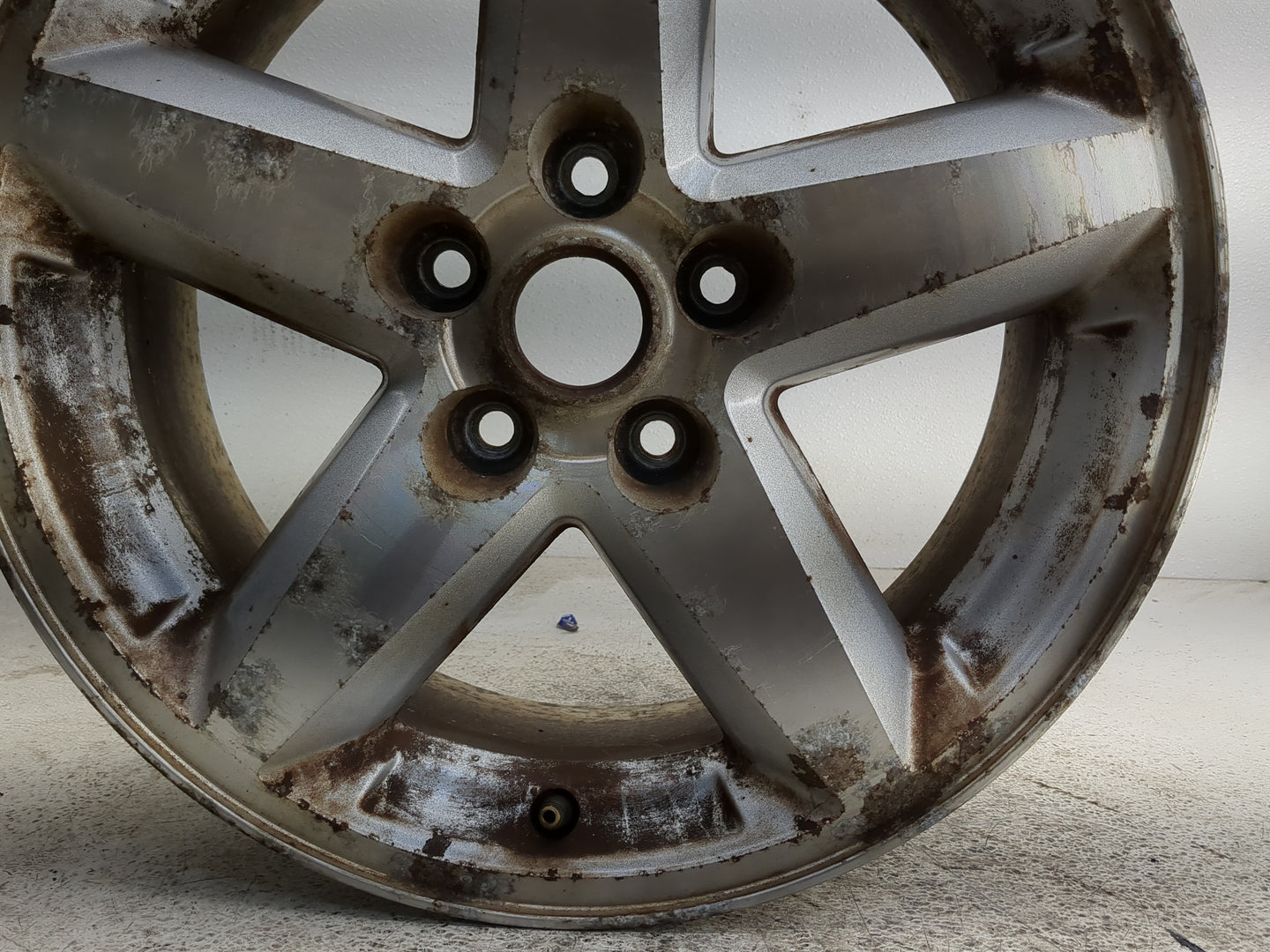 2008-2012 Jeep Liberty Oem Wheel Rim 1318386 - Oemusedautoparts1.com