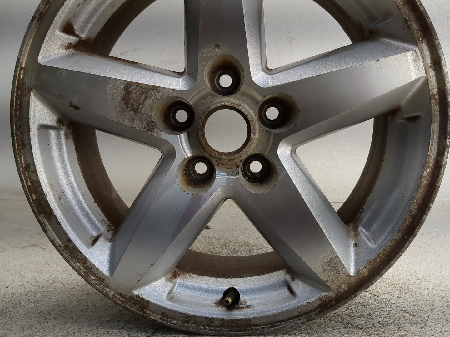 2008-2012 Jeep Liberty Oem Wheel Rim 1318387 - Oemusedautoparts1.com
