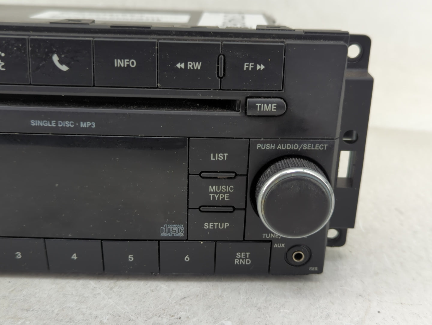 2009-2011 Jeep Liberty Radio AM FM Cd Player Receiver Replacement P/N:05091117AC Fits Fits 2008 2009 2010 2011 OEM Used Auto