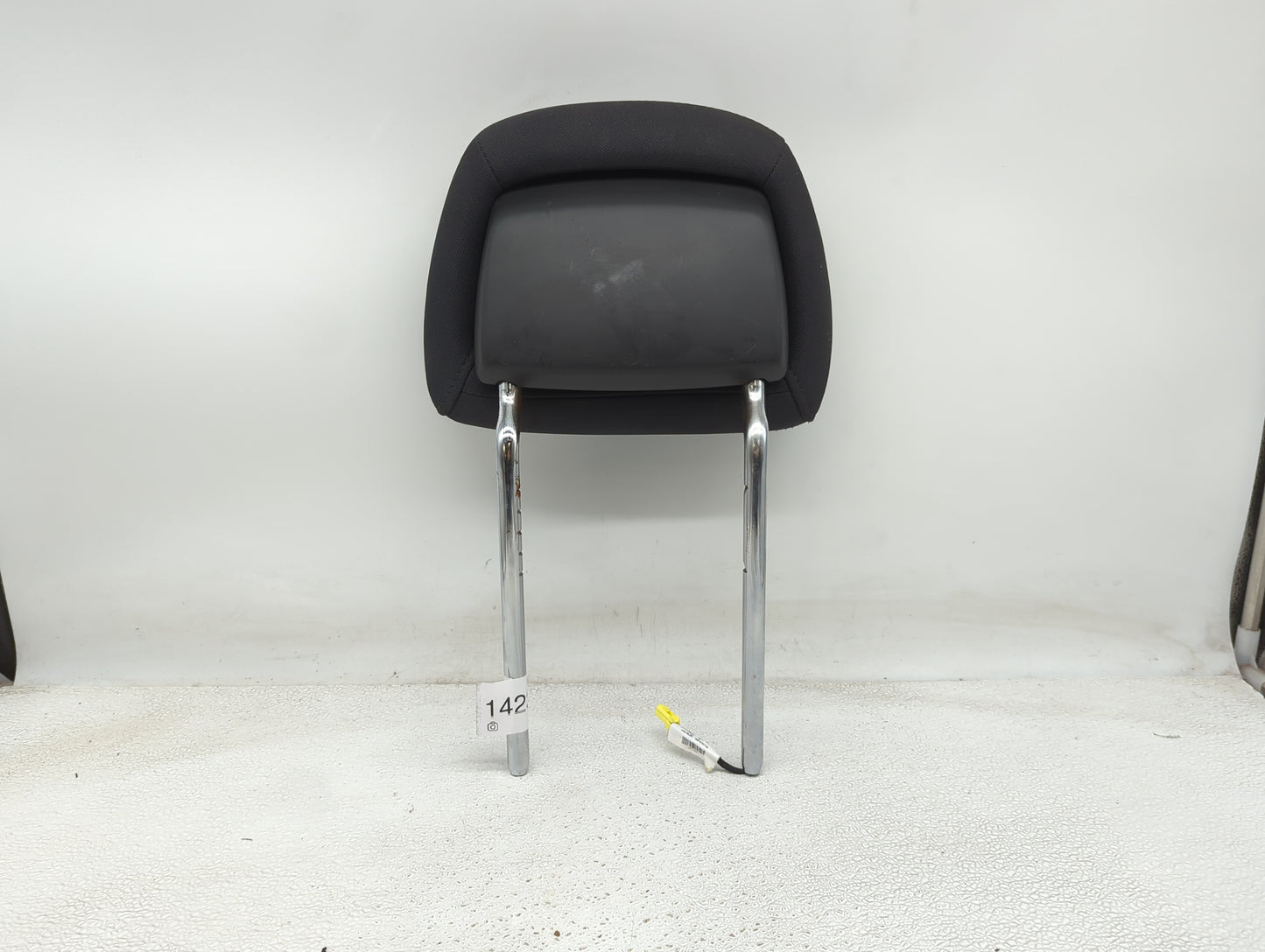 2008-2012 Jeep Liberty Headrest Head Rest Front Driver Passenger Seat Fits Fits 2008 2009 2010 2011 2012 OEM Used Auto Parts