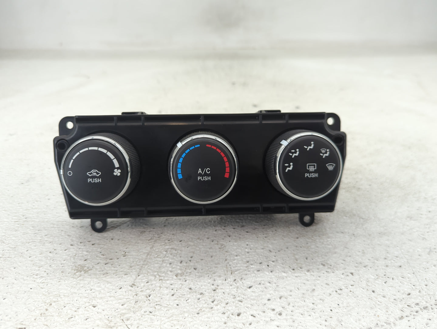 2010-2012 Jeep Liberty Climate Control Module Temperature AC/Heater Replacement P/N:P55111943AD Fits Fits 2010 2011 2012 OEM