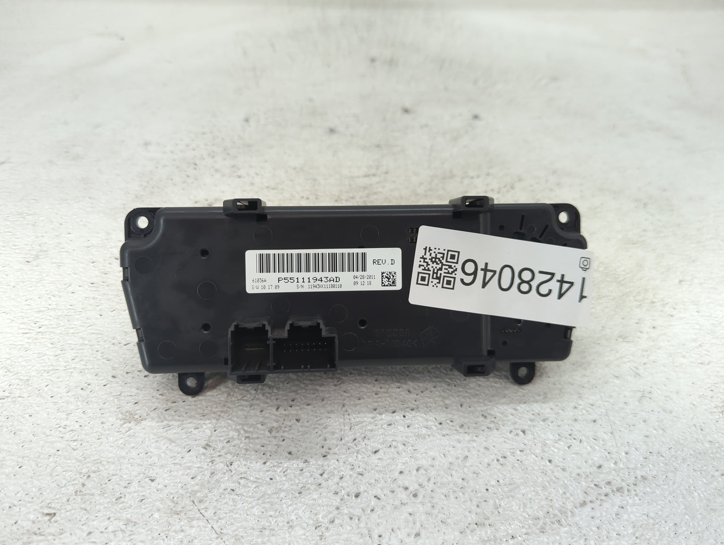 2010-2012 Jeep Liberty Climate Control Module Temperature AC/Heater Replacement P/N:P55111943AD Fits Fits 2010 2011 2012 OEM