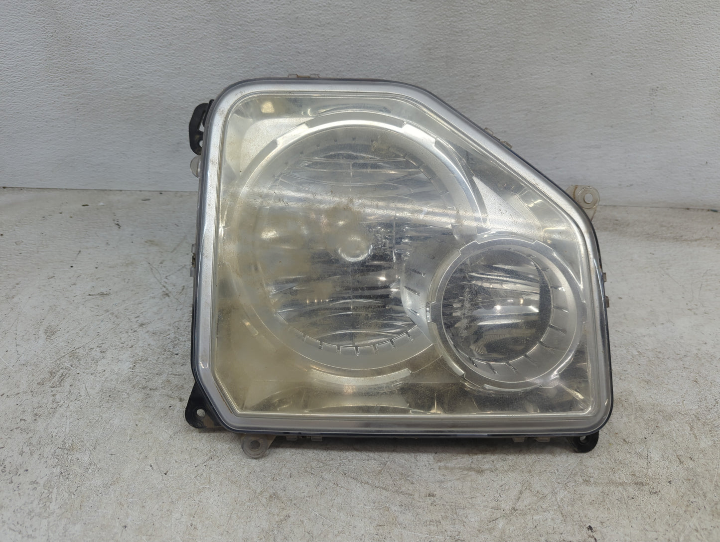 2008-2012 Jeep Liberty Driver Left Oem Head Light Headlight Lamp - Oemusedautoparts1.com