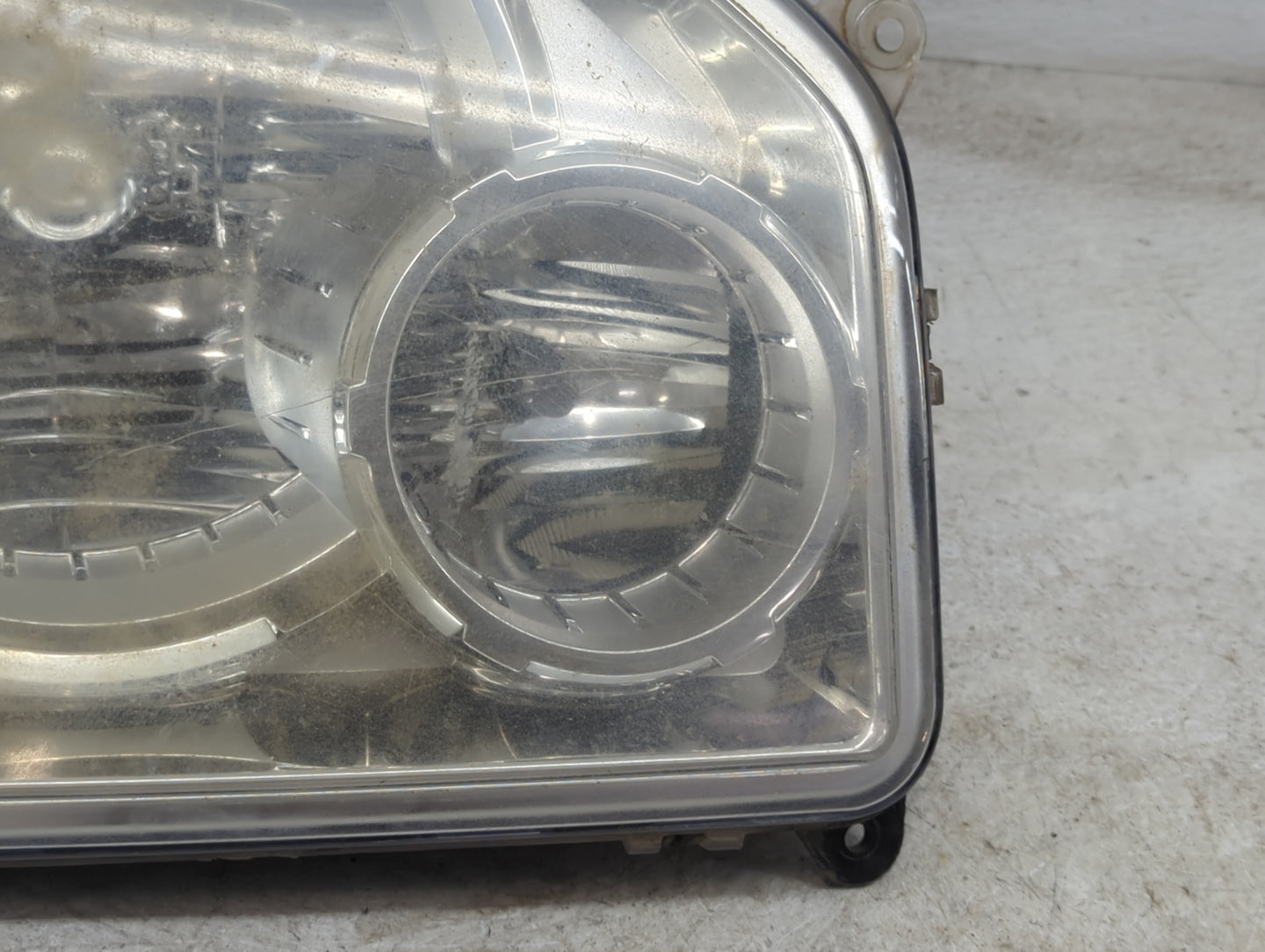 2008-2012 Jeep Liberty Driver Left Oem Head Light Headlight Lamp - Oemusedautoparts1.com