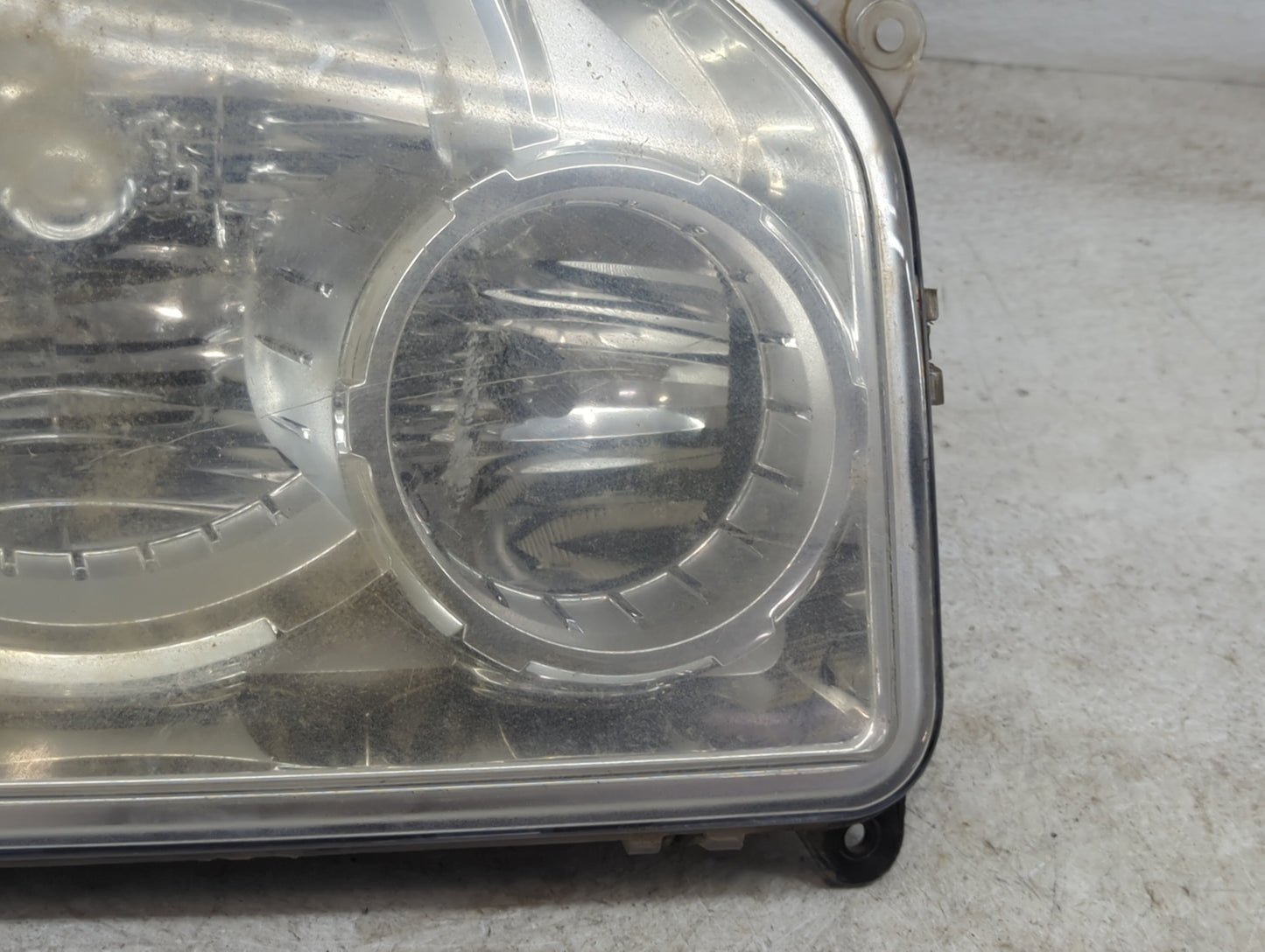 2008-2012 Jeep Liberty Driver Left Oem Head Light Headlight Lamp - Oemusedautoparts1.com