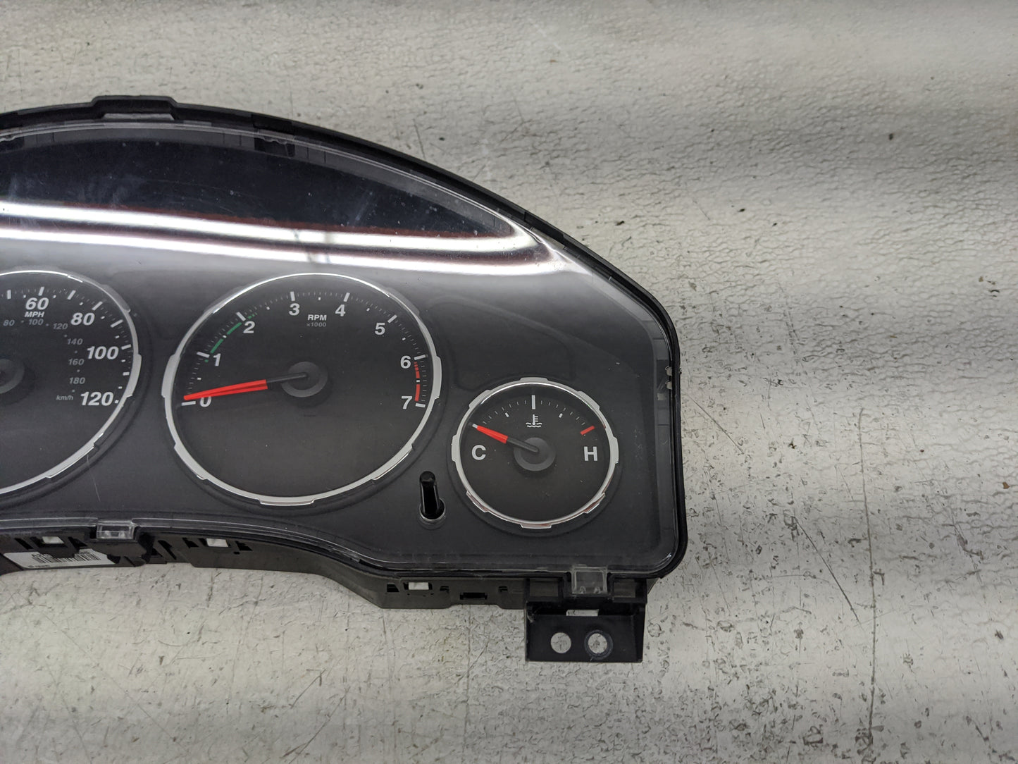 2011 Jeep Liberty Instrument Cluster Speedometer Gauges P/N:P05172920AC T98OI3000A6E69 Miles: Fits OEM Used Auto Parts - Oem