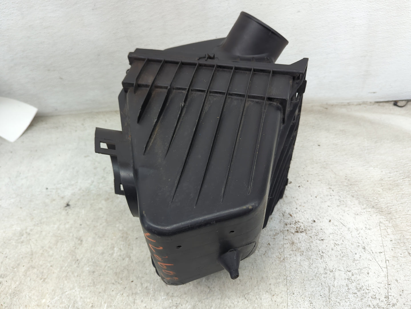 2008-2012 Jeep Liberty Air Cleaner Intake-duct Hose Tube 1498245 - Oemusedautoparts1.com