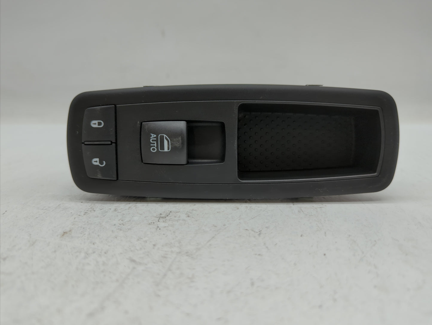 2011 Jeep Liberty Passenger Right Power Window Switch 04602544 - Oemusedautoparts1.com