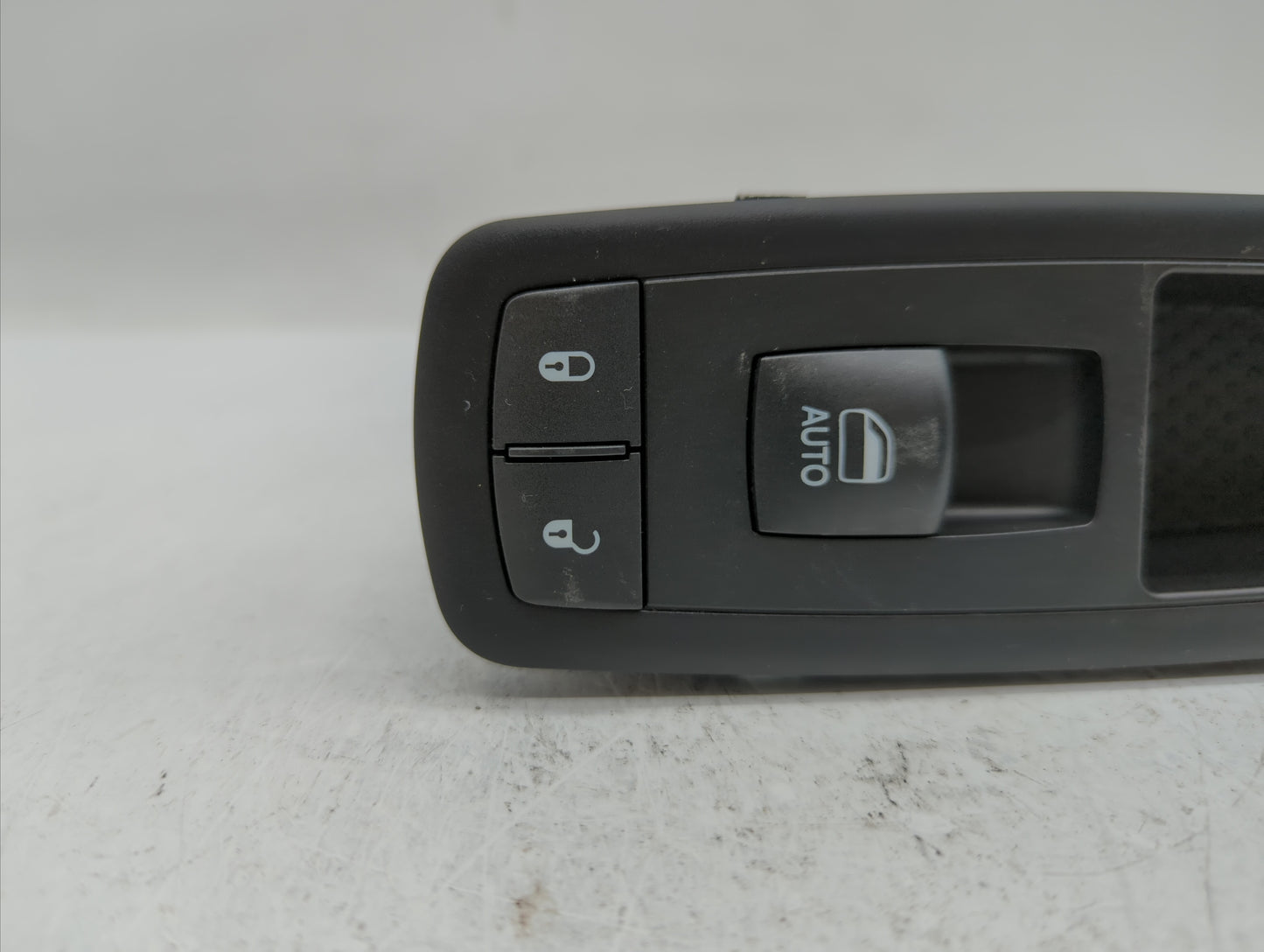 2011 Jeep Liberty Passenger Right Power Window Switch 04602544 - Oemusedautoparts1.com