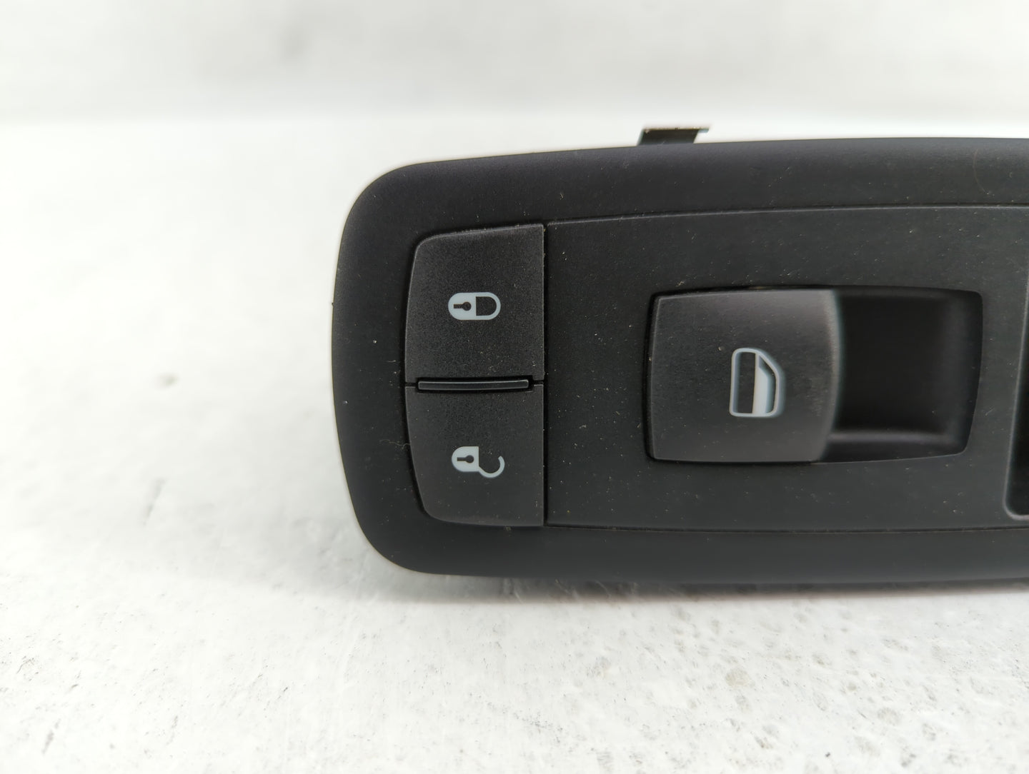 2008-2012 Jeep Liberty Passenger Right Power Window Switch - Oemusedautoparts1.com
