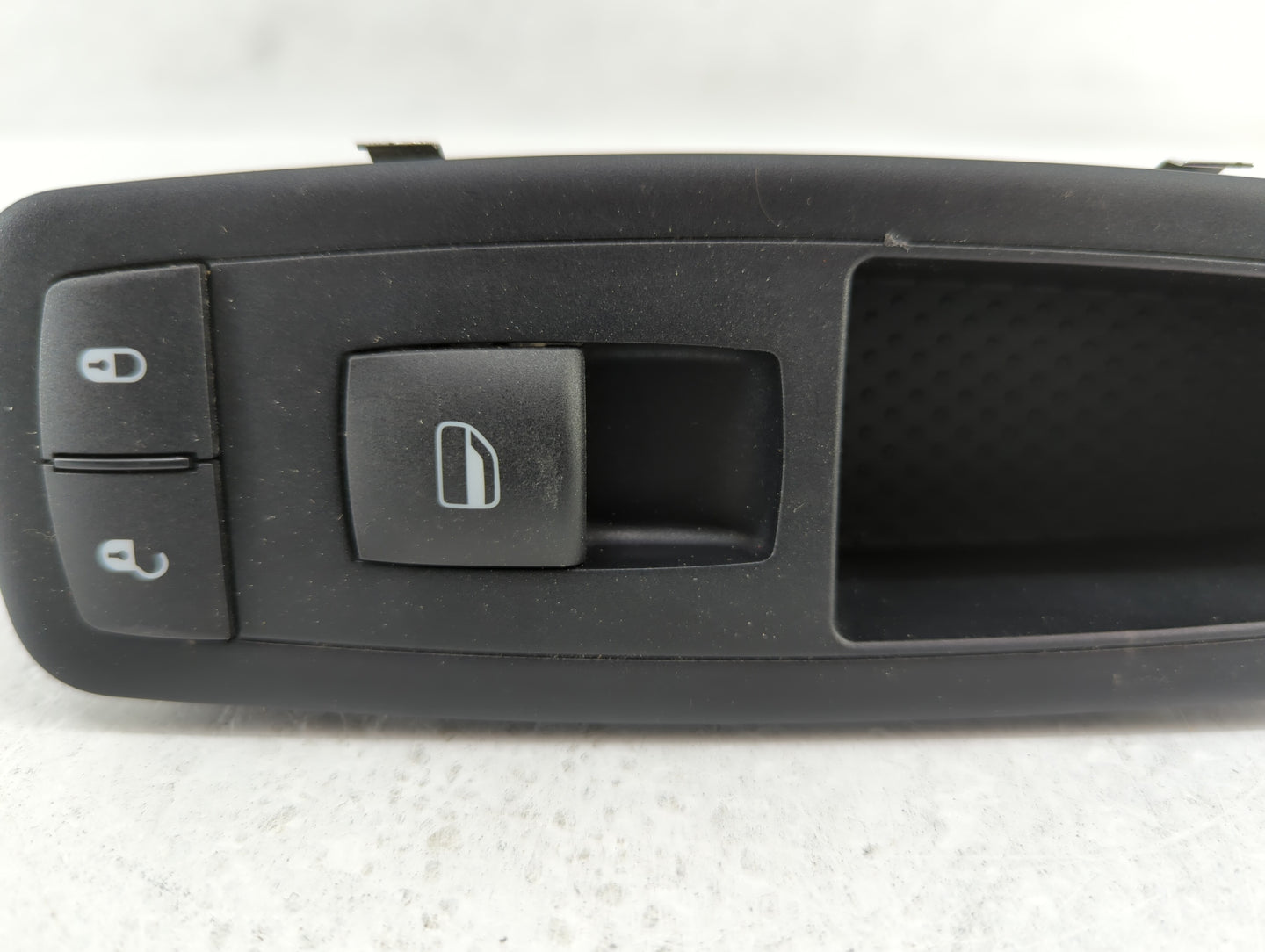 2008-2012 Jeep Liberty Passenger Right Power Window Switch - Oemusedautoparts1.com