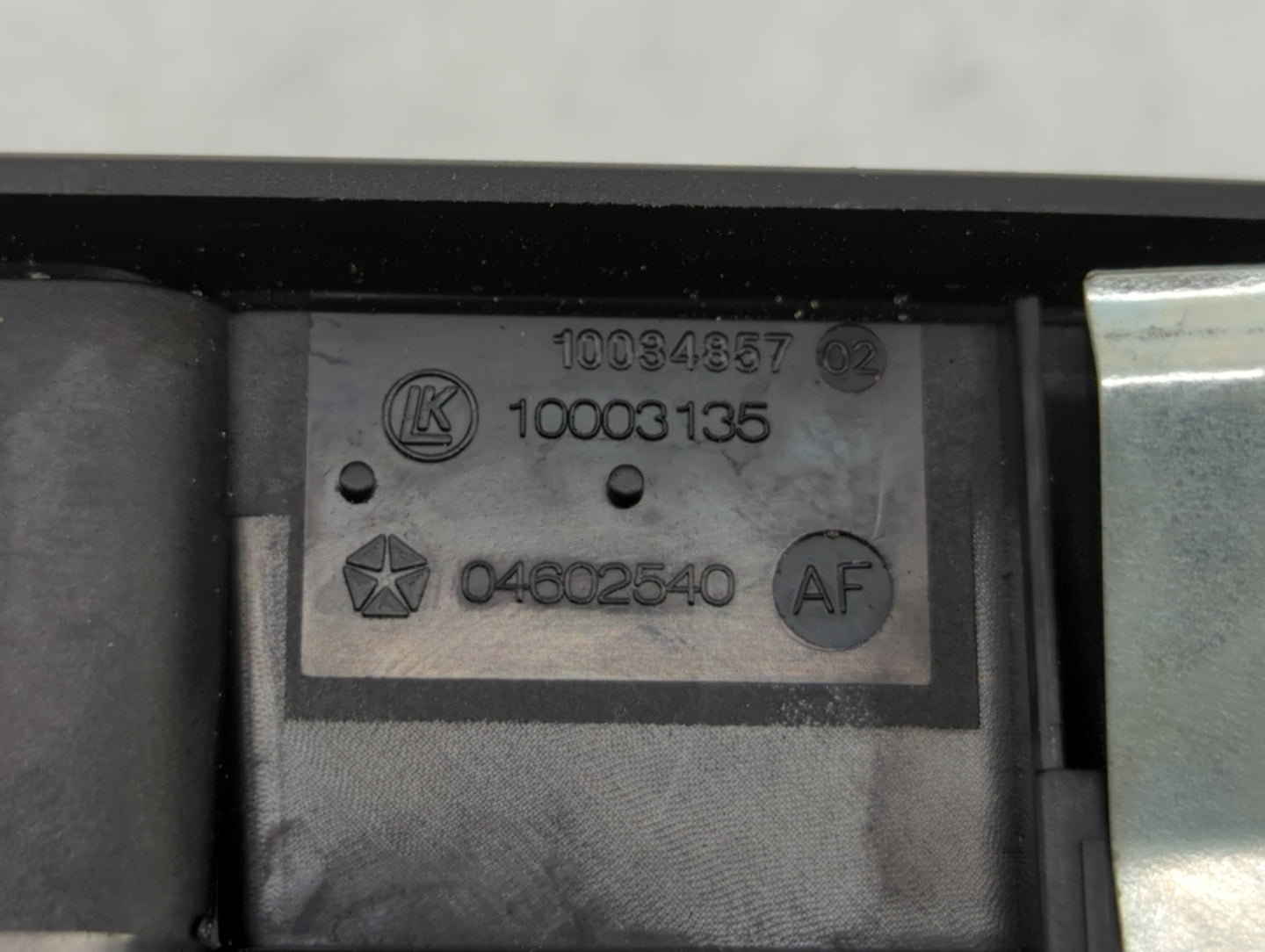 2008-2012 Jeep Liberty Passenger Right Power Window Switch - Oemusedautoparts1.com