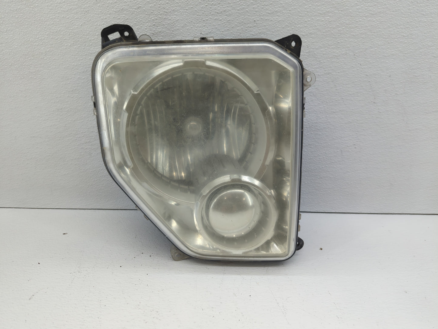 2008-2012 Jeep Liberty Passenger Right Oem Head Light Headlight Lamp - Oemusedautoparts1.com